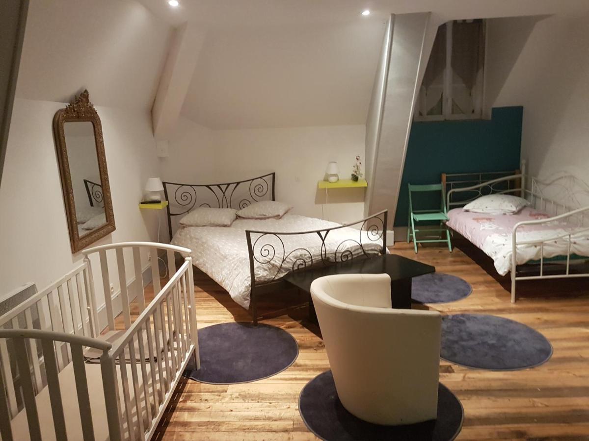 Le Betrot Bed and Breakfast Estissac Eksteriør billede