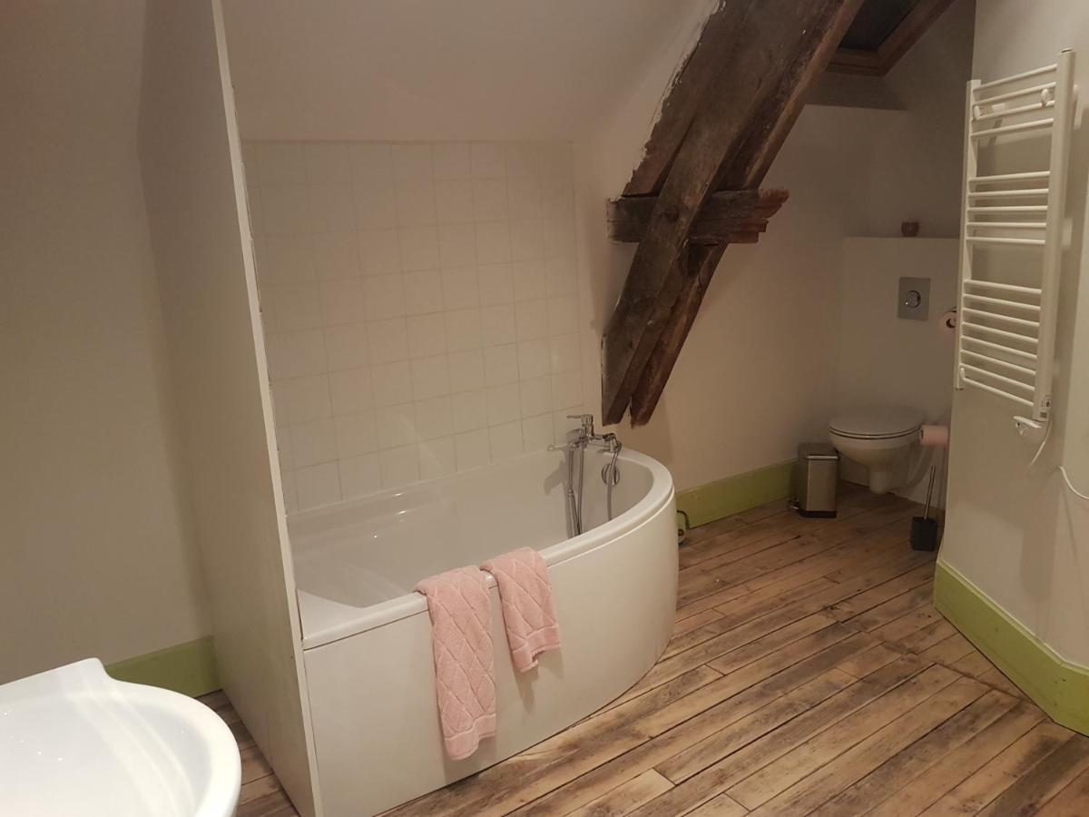Le Betrot Bed and Breakfast Estissac Eksteriør billede